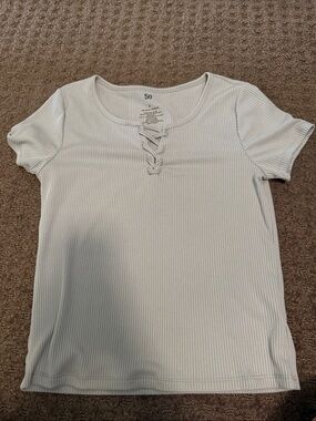 SO Ribbed Short Sleeve Lace-Up Top in Light Gray